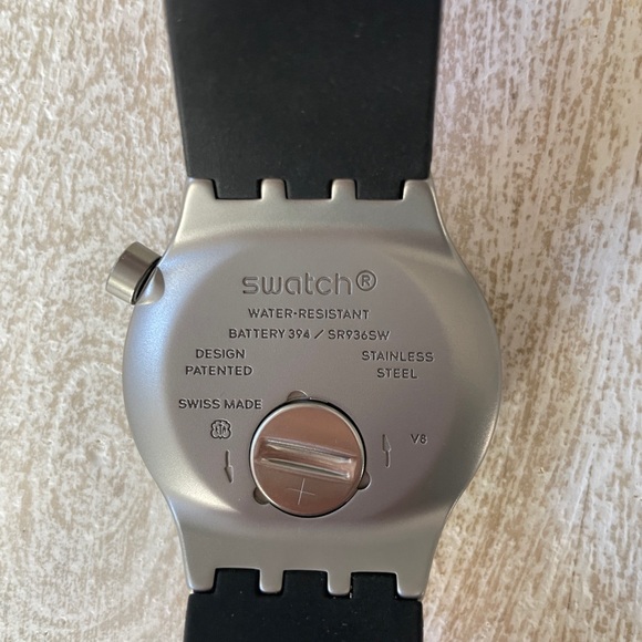 Swatch Red Juicy Watch SB07S110 Big Bold Irony - Picture 6 of 11